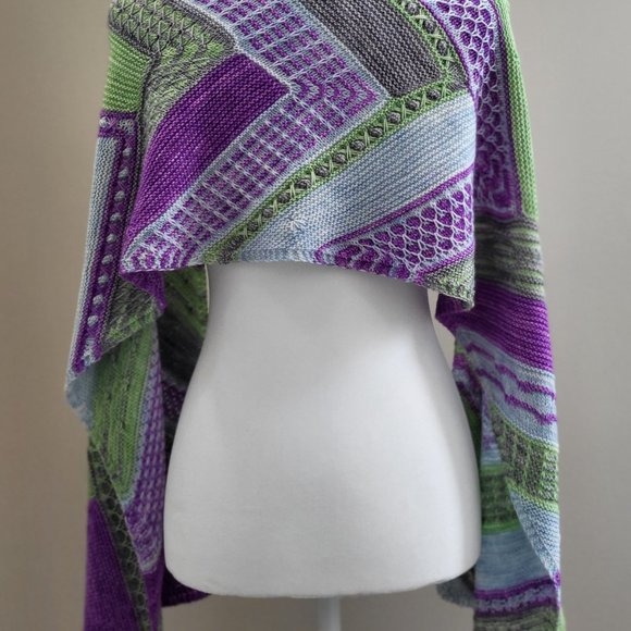 Springtime Wrap - Picture 6 of 9